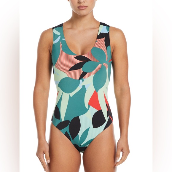 Nike One Piece Keyhole Back Swimsuit- Size Large NWT - Picture 5 of 6
